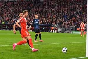 Bayern Munich tạo nhiều cột mốc không tưởng ở Champions League 