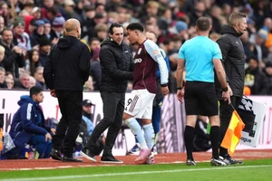 Jadon Sancho chịu ‘nỗi đau tột cùng’