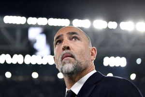 HLV Juventus thừa nhận Man City quá mạnh