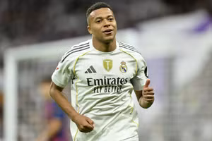 Mbappe lập kỷ lục hiếm tại siêu kinh điển, sánh ngang Ronaldo và Ronaldinho