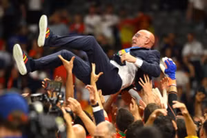 Chùm ảnh: Đội tuyển Tây Ban Nha ăn mừng cuồng nhiệt vô địch EURO 2024 