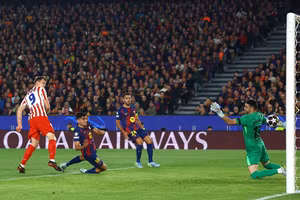 Atletico Madrid quật ngã Barcelona ngay tại Camp Nou 