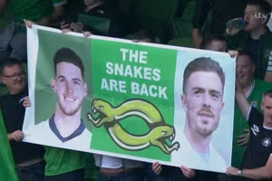 Chùm ảnh: Bộ đôi ngôi sao tuyển Anh bị cổ động viên Ireland ví là rắn 