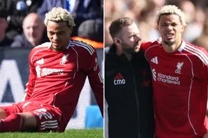 Liverpool gục ngã ở Ngoại hạng Anh, nguy cơ hụt vé Champions League