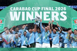 Arsenal ‘vỡ mộng cú ăn 4’, Man City vô địch Cúp liên đoàn Anh