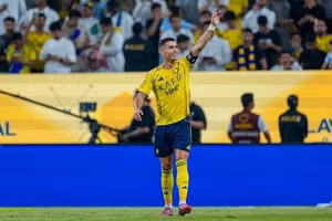 Ronaldo lập cú đúp, Al Nassr thắng đậm Al Riyadh