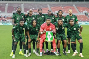Đội tuyển Nigeria thoát nạn trước trận quyết đấu vòng loại World Cup