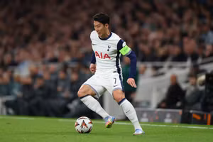  Son Heung-min lỡ trận gặp Frankfurt ở Europa League 