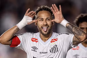 Neymar 'hy sinh' vì đội bóng thời thơ ấu