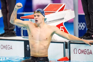 Kình ngư Pháp phá kỷ lục Olympic tồn tại 16 năm 