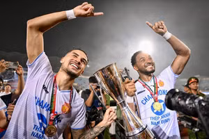 Tiền vệ từng ăn tập tại Barcelona chia tay Thép xanh Nam Định