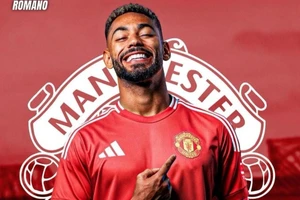 Man Utd nổ ‘bom tấn’ đầu tiên, vội vã sang Malaysia du đấu