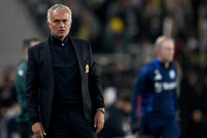 HLV Mourinho sắp tái xuất ở Ngoại hạng Anh?