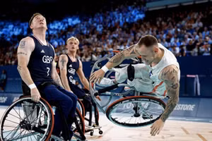 Khoảnh khắc đẹp nhất trong ngày thi đấu thứ 5 tại ​​Paralympic Paris 2024 