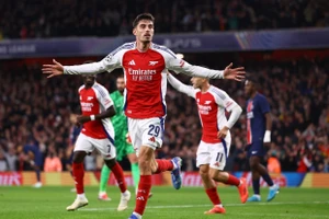 Chùm ảnh: Khoảnh khắc Arsenal đánh bại PSG tại Champions League 