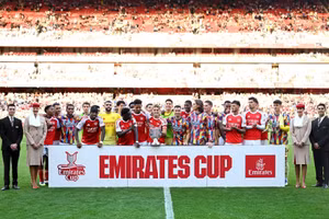 Tân binh Gyokeres ‘nổ súng’, Arsenal đoạt Emirates Cup