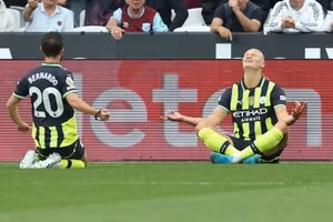 Chùm ảnh: Erling Haaland tiếp tục lập hat-trick đưa Man City bay cao 