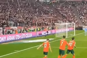 Ronaldo được khen ngợi vì hành động đẹp với khán giả Hungary