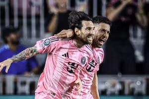 Messi đưa Inter Miami lần đầu vào bán kết Cup C1 Bắc Trung Mỹ