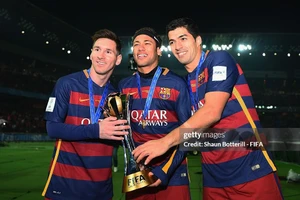 Neymar khép lại giấc mơ tái hợp Messi, Suarez