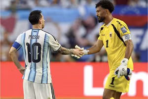 Thủ môn tuyển Cape Verde sắp trở thành đồng đội Messi? 