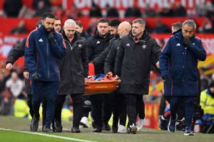 Man Utd ‘thiệt đơn thiệt kép’ sau trận thua Crystal Palace