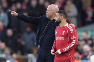 Liverpool nhận hung tin ở ‘đại chiến’ Man City và PSG 