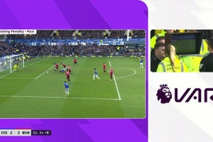 VAR ‘cứu’ Man Utd thoát thua ngoạn mục ở vòng 26 Ngoại hạng Anh