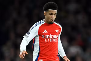  Thần đồng Nwaneri được trao số áo mới đặc biệt tại Arsenal