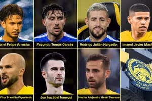 Tiết lộ khó tin vụ Malaysia nhập tịch 7 cầu thủ gây rúng động