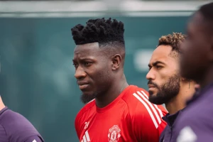 Thủ thành Onana khiến Man Utd tiến thoái lưỡng nan