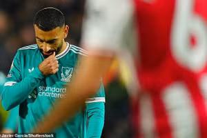 Liverpool khủng hoảng, thua trận thứ tư liên tiếp ở Ngoại hạng Anh 