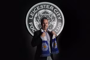 Leicester bổ nhiệm HLV thay thế Ruud van Nistelrooy