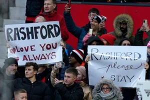 Chùm ảnh: Rashford bị ‘ngó lơ’, Man Utd thua sốc tại Old Trafford