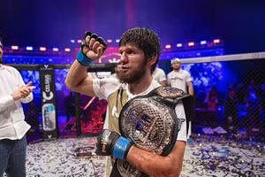 Video: Bị bắn 10 phát súng, võ sĩ Nga sống sót thần kỳ 