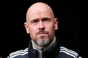 HLV Erik ten Hag tái xuất