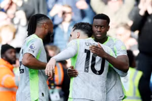 Kịch bản nghẹt thở cho Arsenal và Man City ở Ngoại hạng Anh 