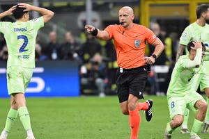 Barca phản ứng dữ dội, yêu cầu điều tra trọng tài sau thất bại trước Inter Milan