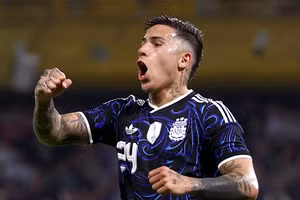 Phát ngôn của Enzo Fernandez khiến Chelsea ‘dậy sóng’