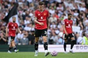 Chùm ảnh: Bruno hỏng 11m, Man Utd bị Fulham cầm hòa