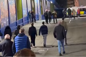 Hình ảnh đau đớn của cổ động viên Chelsea ở Champions League