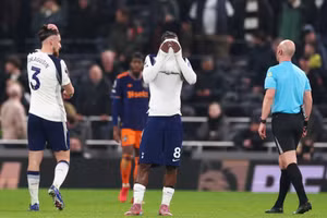 Tottenham ra điều kiện khắt nghiệt với cầu thủ nếu đội bóng rớt hạng