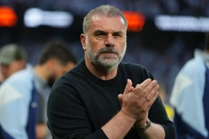 Vừa bị Tottenham sa thải, HLV Postecoglou sắp nhận lương khủng ở nơi mới