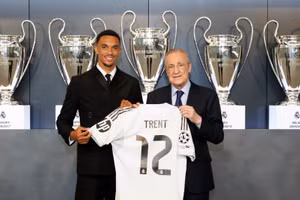 Vì sao Alexander-Arnold không được mặc áo 66 tại Real Madrid?