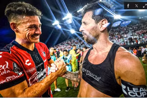 Ăn mừng quá khích, Messi xin lỗi và ‘tặng quà’ đối thủ