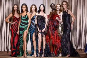 AC Milan có thêm nàng WAG nổi tiếng đến từ Anh