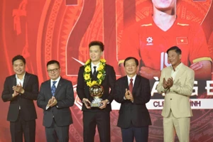 Hoàng Đức nói gì sau khi đoạt Quả bóng Vàng?