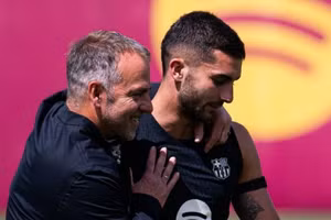 Nội bộ Barcelona ‘nổi sóng’