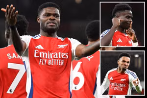 Chùm ảnh: Thần đồng ghi bàn, Arsenal thắng lớn ở Ngoại hạng Anh 