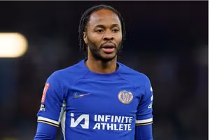 Chelsea quyết định tương lai của Sterling và Felix